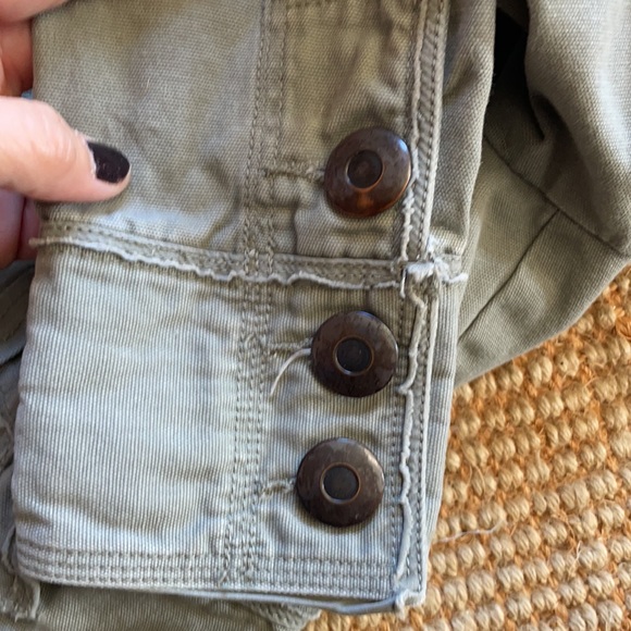 There will be No Boundaries Army like Pea Coat Jacket!! Super cooolllliiiooooo - Picture 4 of 4